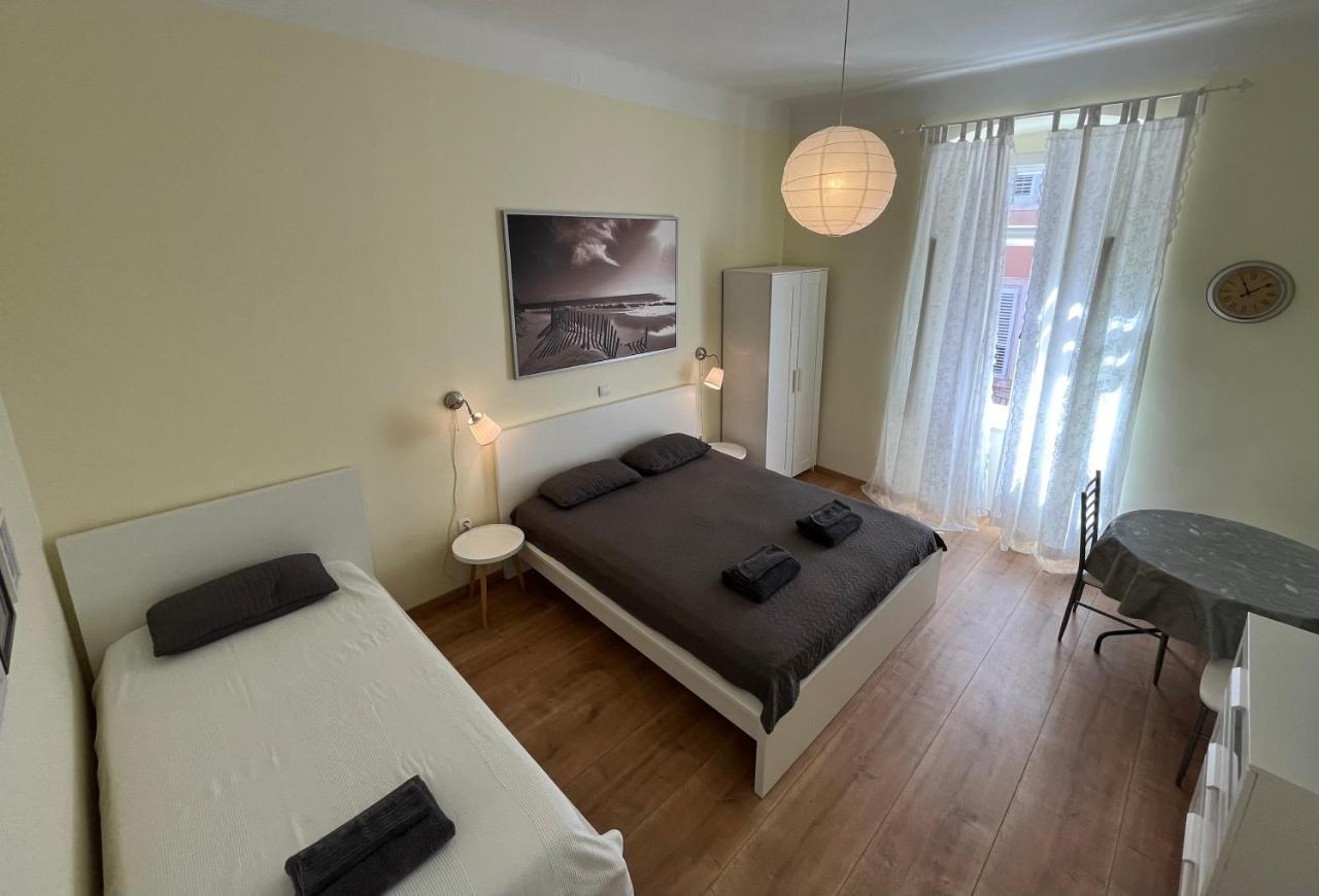 Apartment Check In Pula Bagian luar foto