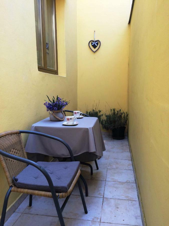 Apartment Check In Pula Bagian luar foto